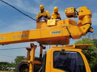 高溫天，創(chuàng)輝兄弟們堅(jiān)守一線（一）